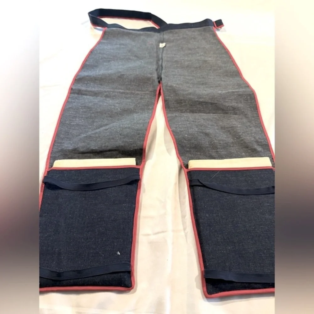 A Kay Shanno Original - VINTAGE Gardening Denim Chaps - Mint Condition - Picture 3 of 11